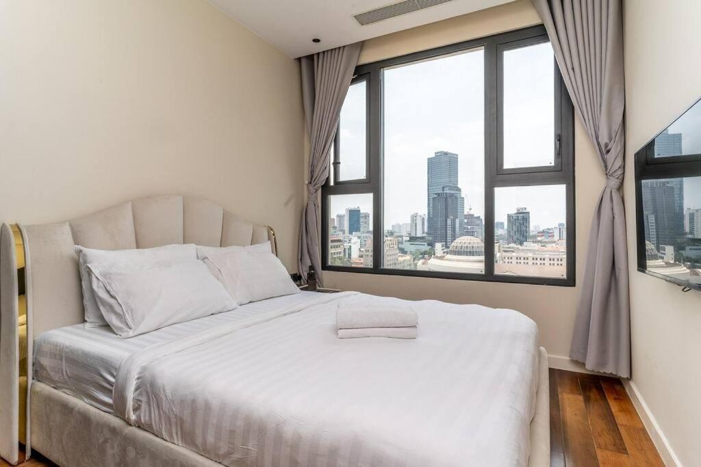 Steps To Vincom/casino/d1/pool/gym/netflix/3beds TP. Hồ Chí Minh